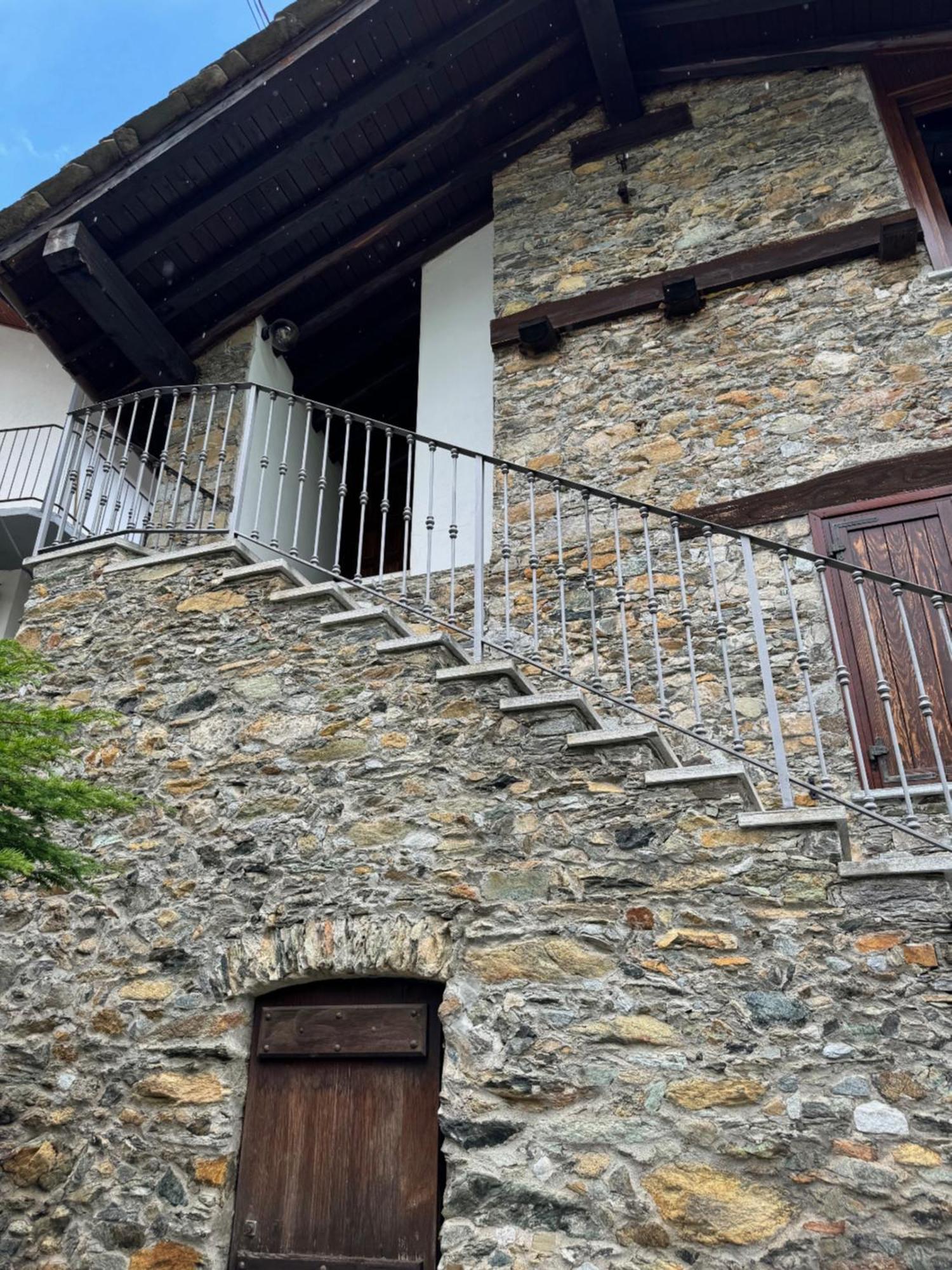La Casa Di Nina - Traves Villa Pessinetto Luaran gambar