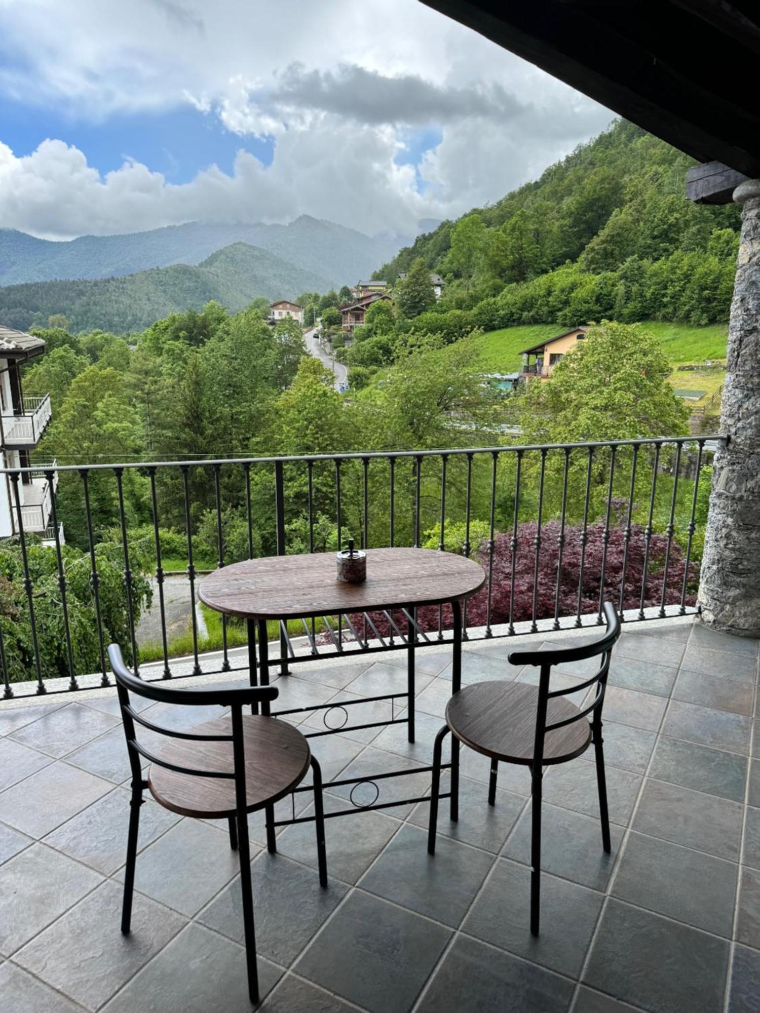 La Casa Di Nina - Traves Villa Pessinetto Luaran gambar