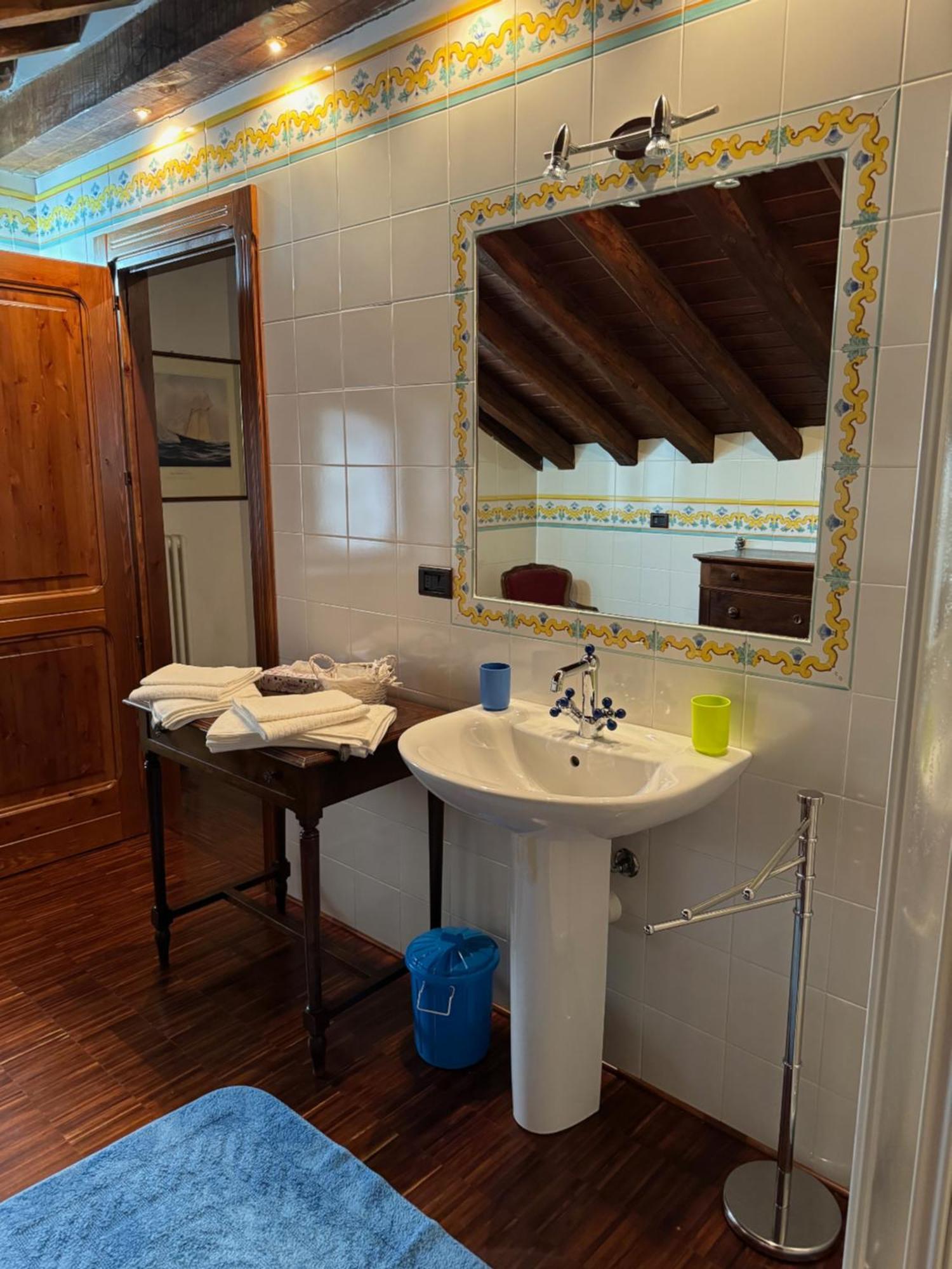La Casa Di Nina - Traves Villa Pessinetto Luaran gambar